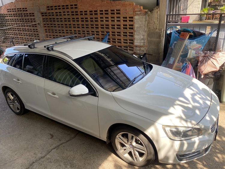 Volvo V60 2014 1.6 Drive Sedan เบนซิน เกียร์อัตโนมัติ ขาว รูปที่ 4