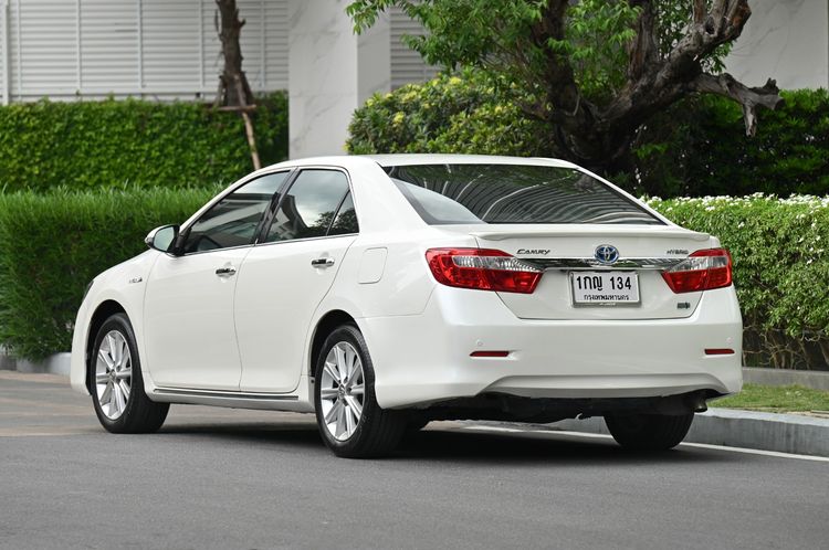 Toyota Camry 2013 2.5 Hybrid Sedan เบนซิน ไม่ติดแก๊ส เกียร์อัตโนมัติ ขาว รูปที่ 3