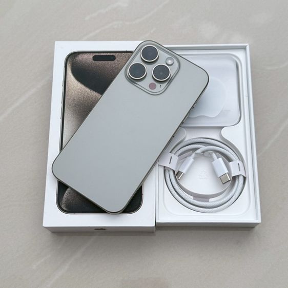 iPhone 15 Pro 256g สีธรรมชาติ สภาพสวยมาก