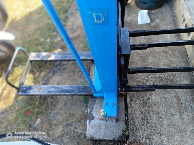 Hand lift ไฟฟ้า  มีแบตในตัว   Max load 1-1.2 ตัน รูปที่ 4