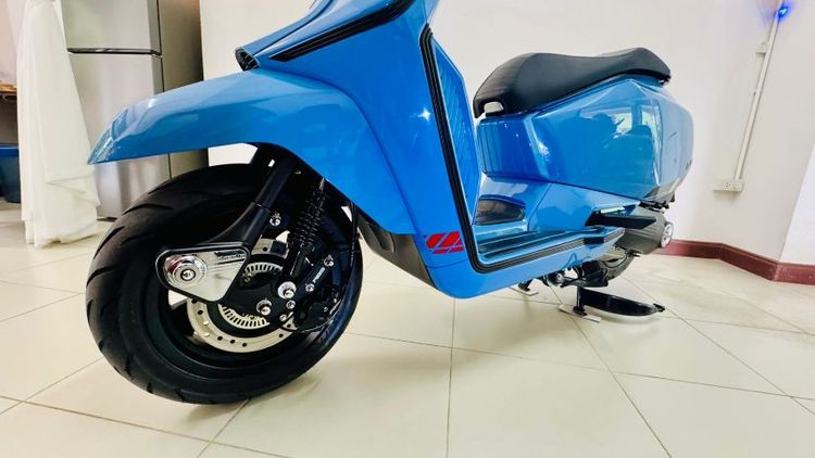 LAMBRETTA X200 ABS 2025 SKYBLUE 
LAMBRETTA X200 ปีจดทะเบียน 2025 next to showroom condition 
รถมือเดียว สภาพใหม่  ไมล์1400 Km. 
 รูปที่ 13