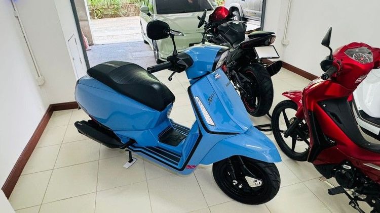 LAMBRETTA X200 ABS 2025 SKYBLUE 
LAMBRETTA X200 ปีจดทะเบียน 2025 next to showroom condition 
รถมือเดียว สภาพใหม่  ไมล์1400 Km. 
 รูปที่ 6