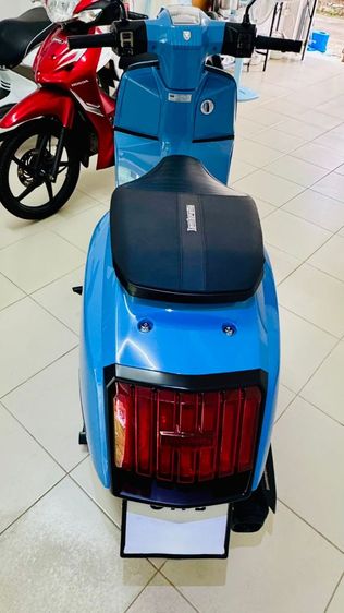 LAMBRETTA X200 ABS 2025 SKYBLUE 
LAMBRETTA X200 ปีจดทะเบียน 2025 next to showroom condition 
รถมือเดียว สภาพใหม่  ไมล์1400 Km. 
 รูปที่ 9