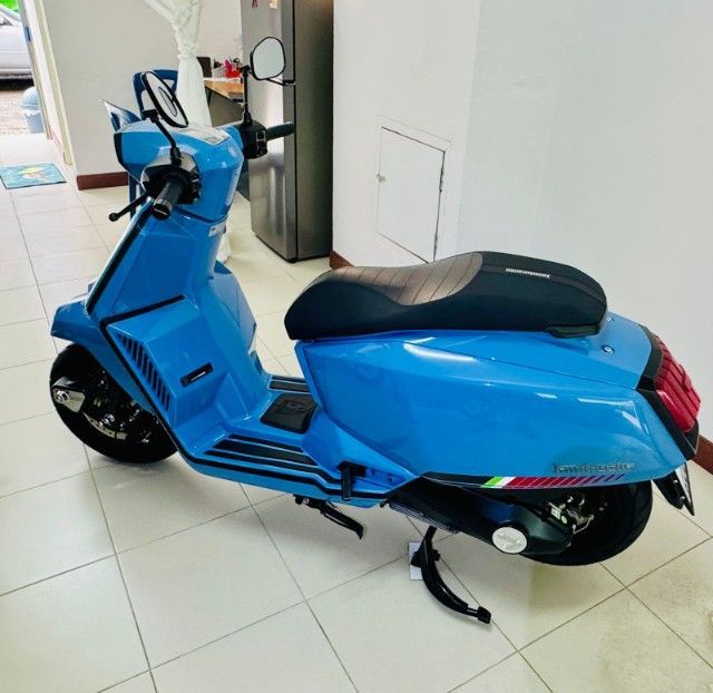 LAMBRETTA X200 ABS 2025 SKYBLUE 
LAMBRETTA X200 ปีจดทะเบียน 2025 next to showroom condition 
รถมือเดียว สภาพใหม่  ไมล์1400 Km. 
 รูปที่ 8
