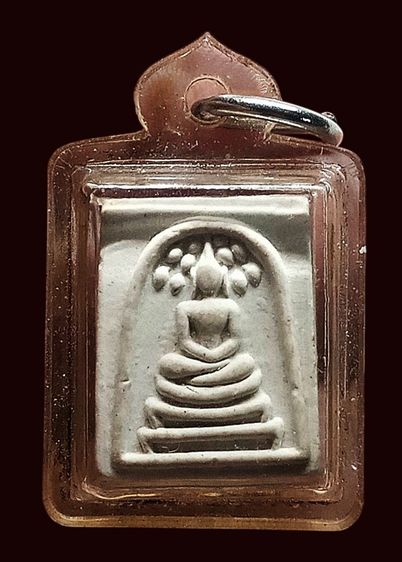 พระเก่าหลวงปู่โต๊ะเลี่ยมกรอบเก่า