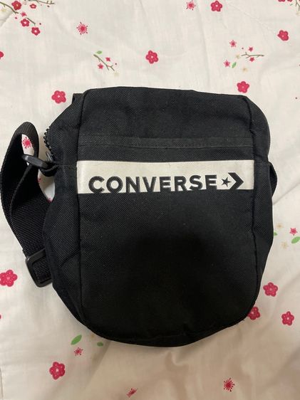 กระเป๋าสะพายข้าง