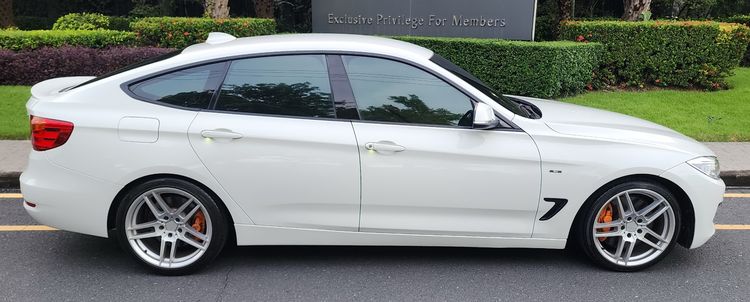 BMW Series 3 2014 320d Sedan ดีเซล เกียร์อัตโนมัติ ขาว รูปที่ 2