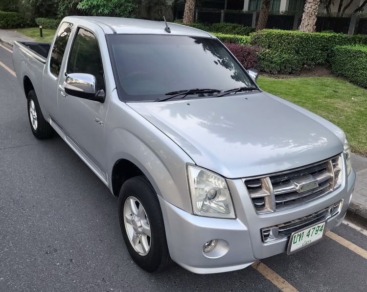 รถ Isuzu D-MAX 3.0 SLX Super Platinum สี บรอนซ์เงิน