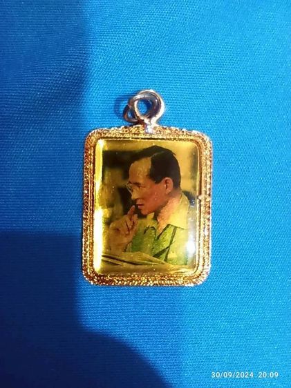 เข็มกลัดที่ระลึกรัชกาลที่ 9 และพระราชินีนาถ รูปที่ 4