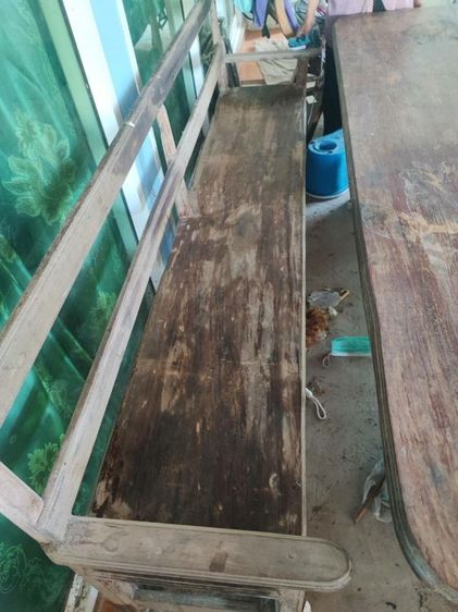 โต๊ะไม้พร้อมเก้าอี้ รูปที่ 2