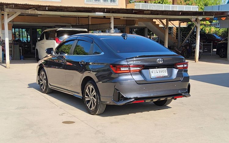 Toyota Yaris ATIV 2023 1.2 Premium Luxury Sedan เบนซิน ไม่ติดแก๊ส เกียร์อัตโนมัติ เทา รูปที่ 4