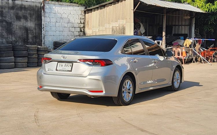 Toyota Altis 2021 1.6 G Sedan เบนซิน ไม่ติดแก๊ส เกียร์อัตโนมัติ บรอนซ์เงิน รูปที่ 4