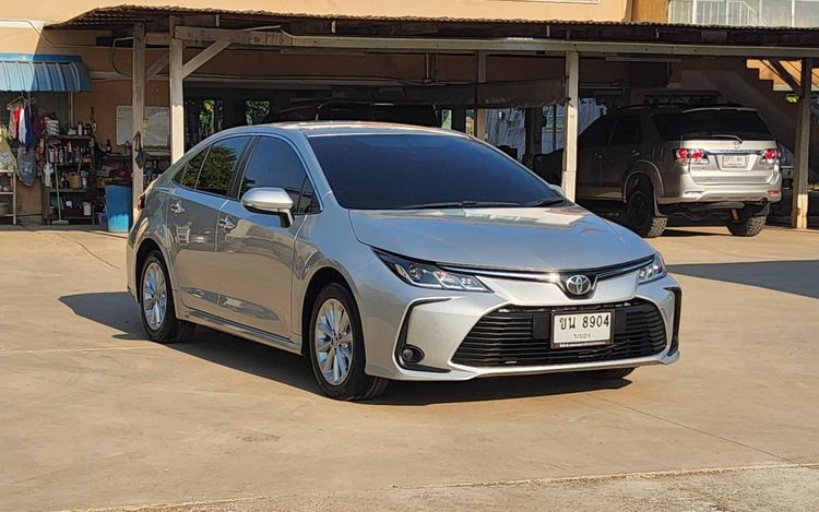 Toyota Altis 2021 1.6 G Sedan เบนซิน ไม่ติดแก๊ส เกียร์อัตโนมัติ บรอนซ์เงิน รูปที่ 3