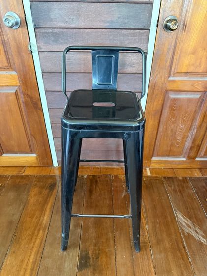 เก้าอี้บาร์ทรงสูง สไตล์คาเฟ่ (Tolix Chair) สีดำ สภาพสวย พร้อมใช้งาน