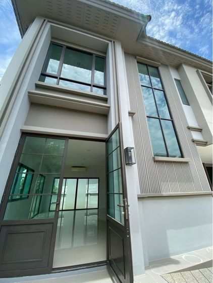 ขายบ้านฟรี วอลผ้าม่านทั้งหลัง