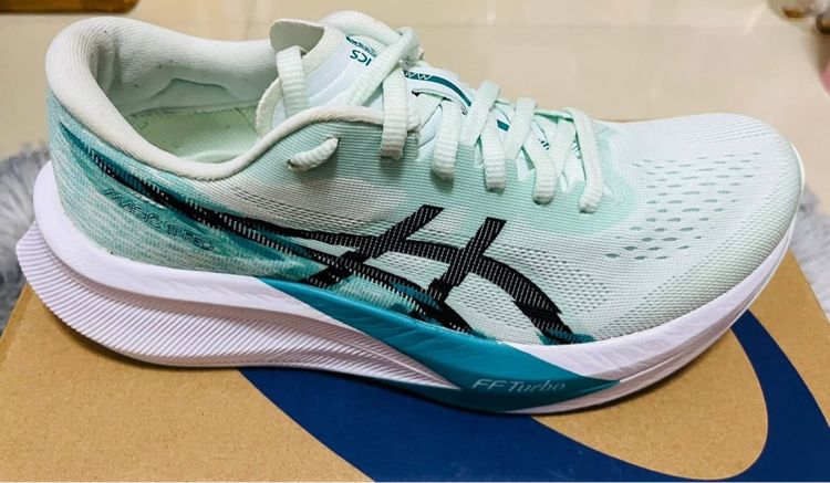 ASICS MagicSpeed รูปที่ 2