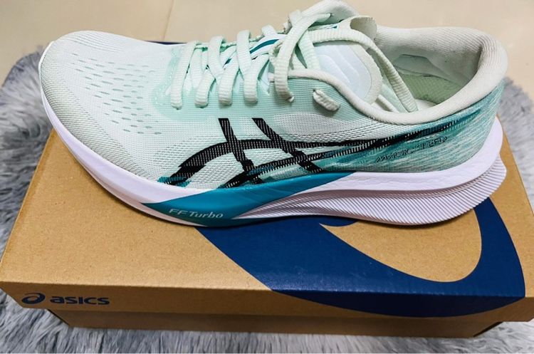 ASICS MagicSpeed รูปที่ 3