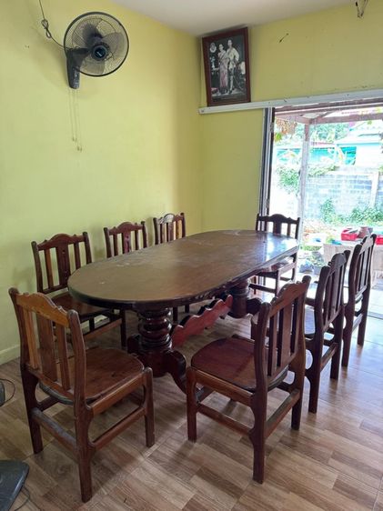 รับซื้อโต๊ะกินข้าวมือสองไม้สักไม้มะค่าไม้ประดู่