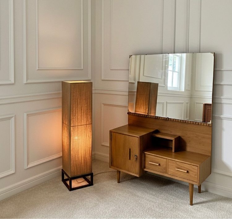 โต๊ะเครื่องแป้งไม้สัก มินิมอล