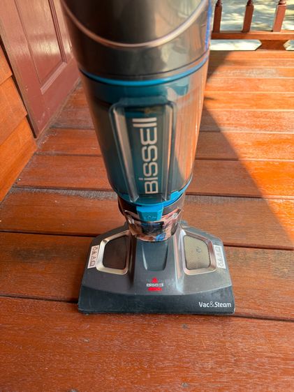 เครื่องดูดฝุ่นพร้อมถูพื้น Bissell รุ่น VacSteam ดูดฝุ่นและถูพื้นพร้อมกันในขั้นตอนเดียว โดยใช้ไอน้ำร้อนในการฆ่าเชื้อโรค