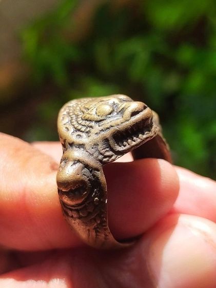 แหวนพิรอดนรสิงห์ศิลปะขอมอยุธยาโบราณพุทธคุณสูง