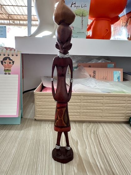 หุ่นจำลองสตรีชาวแอฟริกันแกะสลักด้วยไม้ รูปที่ 2