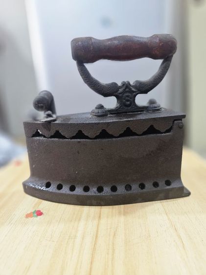 เตารีดโบราณของหานากไว้สะสม รูปที่ 3