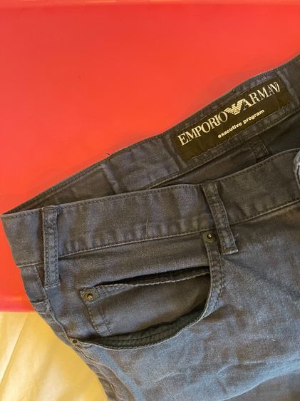 Emporio Armani Jeans กางเกงยีนส์แท้ มือสอง สีกรมเข้ม ทรงตรง รูปที่ 4