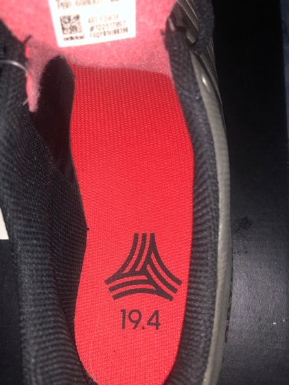 รองเท้า adidas football 
