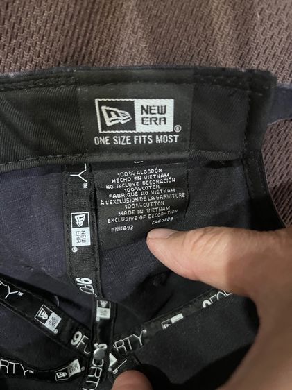 หมวก New ERA สีน้ำเงิน ลายฟอก สภาพใหม่ ซื้อมาใส่นิดเดียว ไม่ชอบ รูปที่ 9