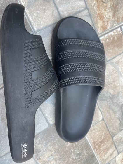 adidas รูปที่ 2