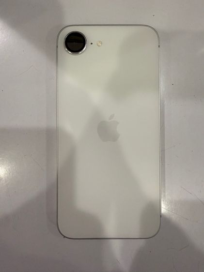 iphone16e 128gb เครื่องศูนย์ไทย สุขภาพแบต 100เปอร์เซ็นต์ ประกันถึง1-7-69