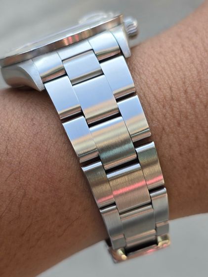 นาฬิกา Rolex Oyster Perpetual Date Silver Dial Ref.15210 Series "K" Year 2001 ขอบรางรถไฟ รูปที่ 14