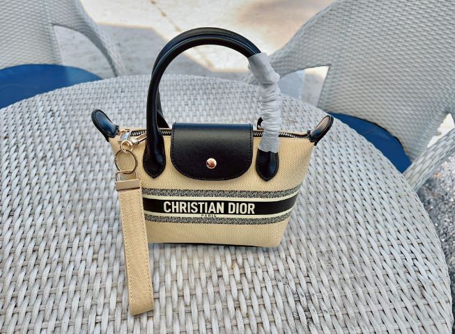 DIOR VIP NOVELTY SHOULDER BAG รูปที่ 2