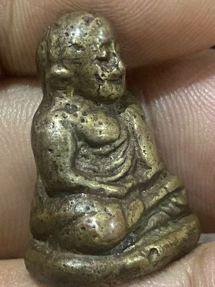 รูปหล่อหลวงพ่อเงินพิมพ์ขี้ตาเก่าๆ รูปที่ 4