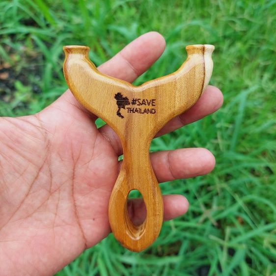 ง่ามหนังสติ๊กไม้สัก ขนาด 80x120 มม. ผลิตด้วยเครื่อง CNC น้ำหนักเบา จับถนัดมือ รูปที่ 2