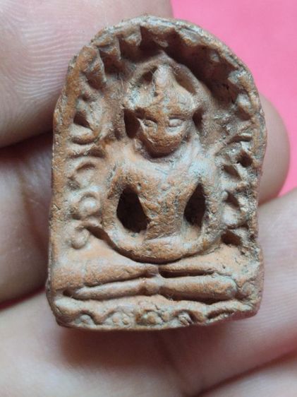 พระซุ้มกอ