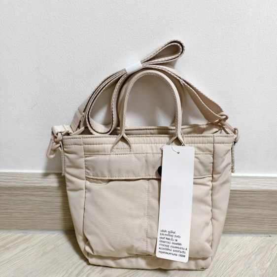 มือ1ไม่แกะป้าย กระเป๋าสะพาย UNIQLO รูปที่ 2