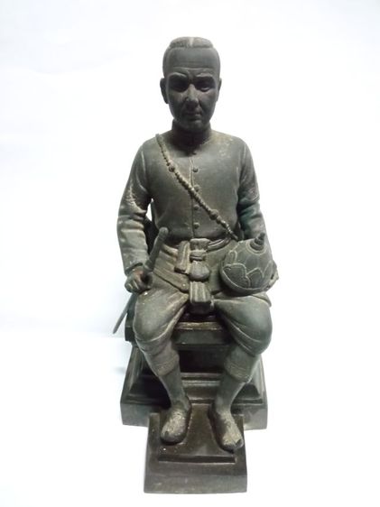 พระบรมรูปหล่อสมเด็จพระบวรราชเจ้ามหาสุรสิงหนาท(บุญมา)