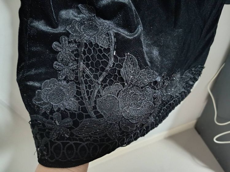 ชุดเดรสกระโปร่งสั้นสีดำ รูปที่ 2