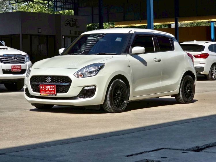 รถ Suzuki Swift 1.2 GL Plus สี ขาว
