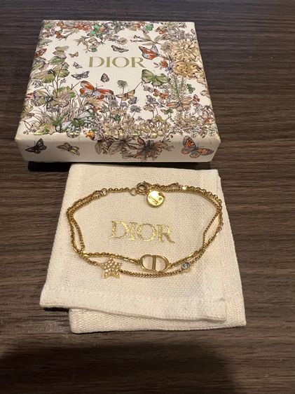 สร้อยข้อมือ Dior แท้
