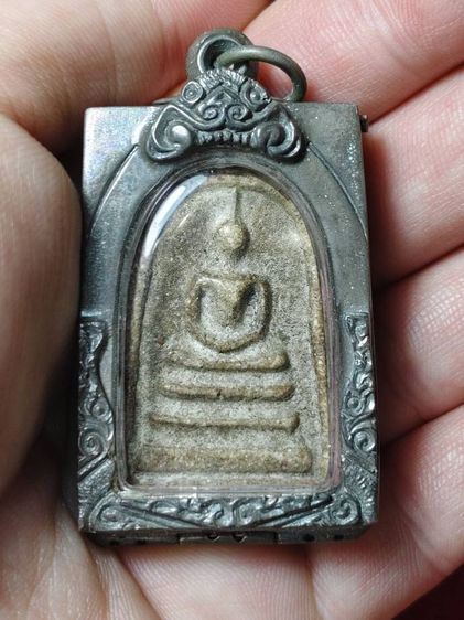 พระสมเด็จวัดระฆังพิมพ์ใหญ่พร้อมตลับเงินบุนนาค