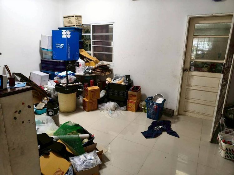 อื่นๆ มีบางส่วน 2010 ขายถูกมาก ทาวน์เฮาส์ 2 ชั้น หมู่บ้านภูมิชนก เพชรเกษม 67 ใกล้เดอะมอลล์บางแค รูปที่ 4