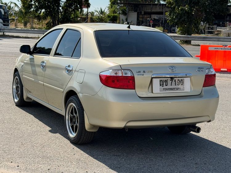 Toyota Vios 2004 1.5 S Sedan เบนซิน LPG เกียร์อัตโนมัติ น้ำตาล รูปที่ 3