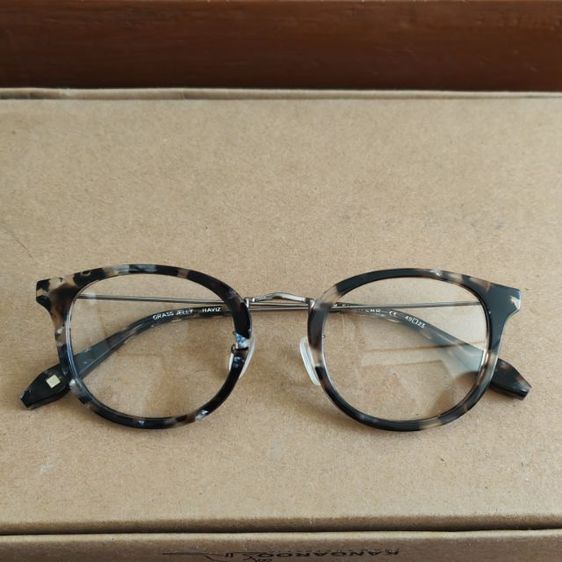 กรอบแว่นตาวินเทจญี่ปุ่น ออสเตรเลีย เก่าเก็บไม่ผ่านการใช้งาน ทรงสวยคลาสสิค อันละ1000ค่าส่ง50 รูปที่ 3