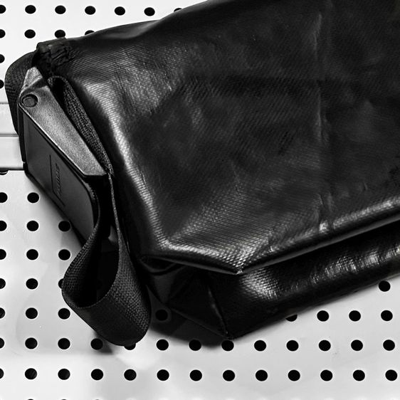 Freitag HW สภาพสวย ขอบยาง ตีนตุ๊กแก สภาพดี ใช้ถนอมมาก เจ้าของขายเอง รูปที่ 2