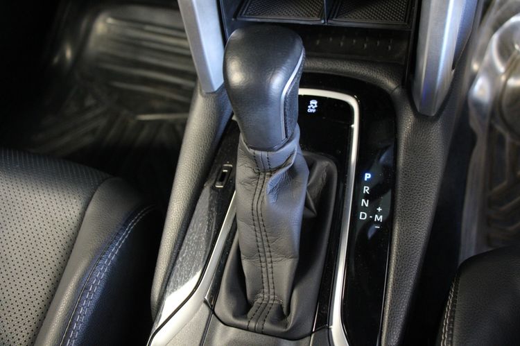 Toyota Corolla Cross 2021 1.8 Sport Utility-car เบนซิน ไม่ติดแก๊ส เกียร์อัตโนมัติ เทา รูปที่ 4