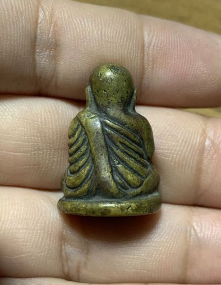 รูปหล่อหลวงพ่อเงิน รูปที่ 2