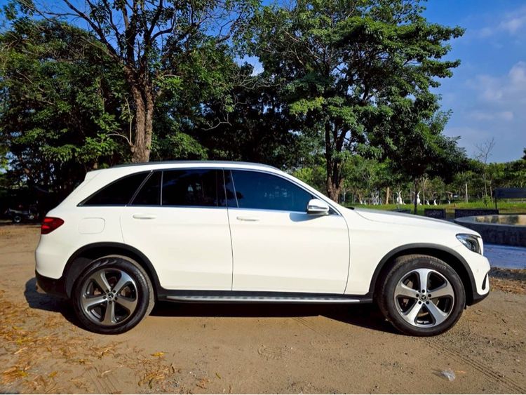 Mercedes-Benz CLC-Class 2018 รุ่นย่อยอื่นๆ Utility-car ดีเซล ไม่ติดแก๊ส เกียร์อัตโนมัติ ขาว รูปที่ 2